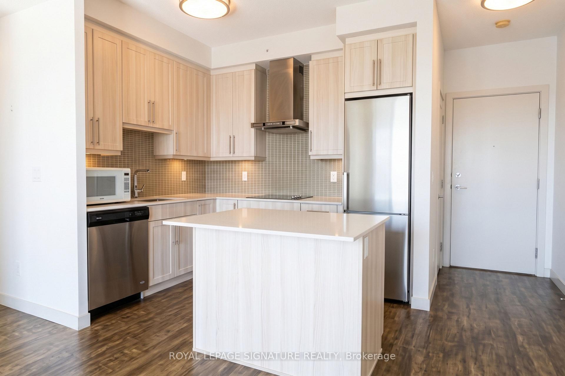Photo 3 of Unit 505, 2081 Fairview Street, Burlington, Freeman — HOMEH