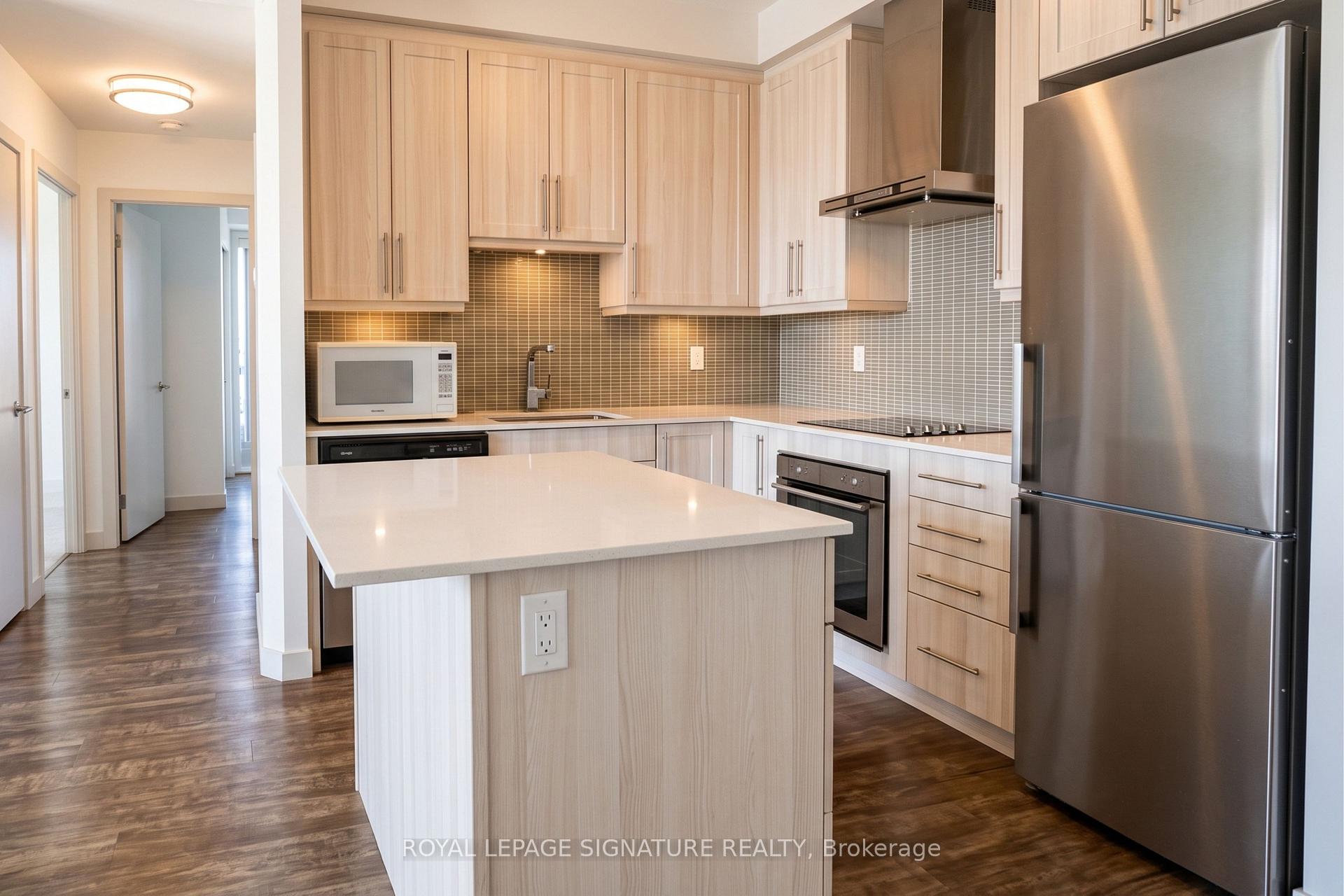 Photo 4 of Unit 505, 2081 Fairview Street, Burlington, Freeman — HOMEH