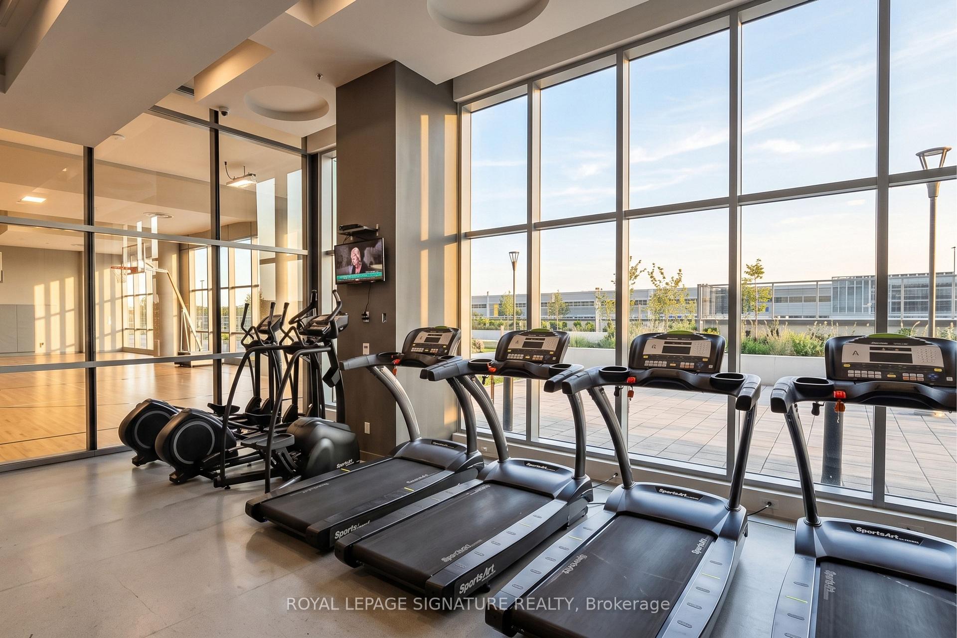 Photo 15 of Unit 505, 2081 Fairview Street, Burlington, Freeman — HOMEH