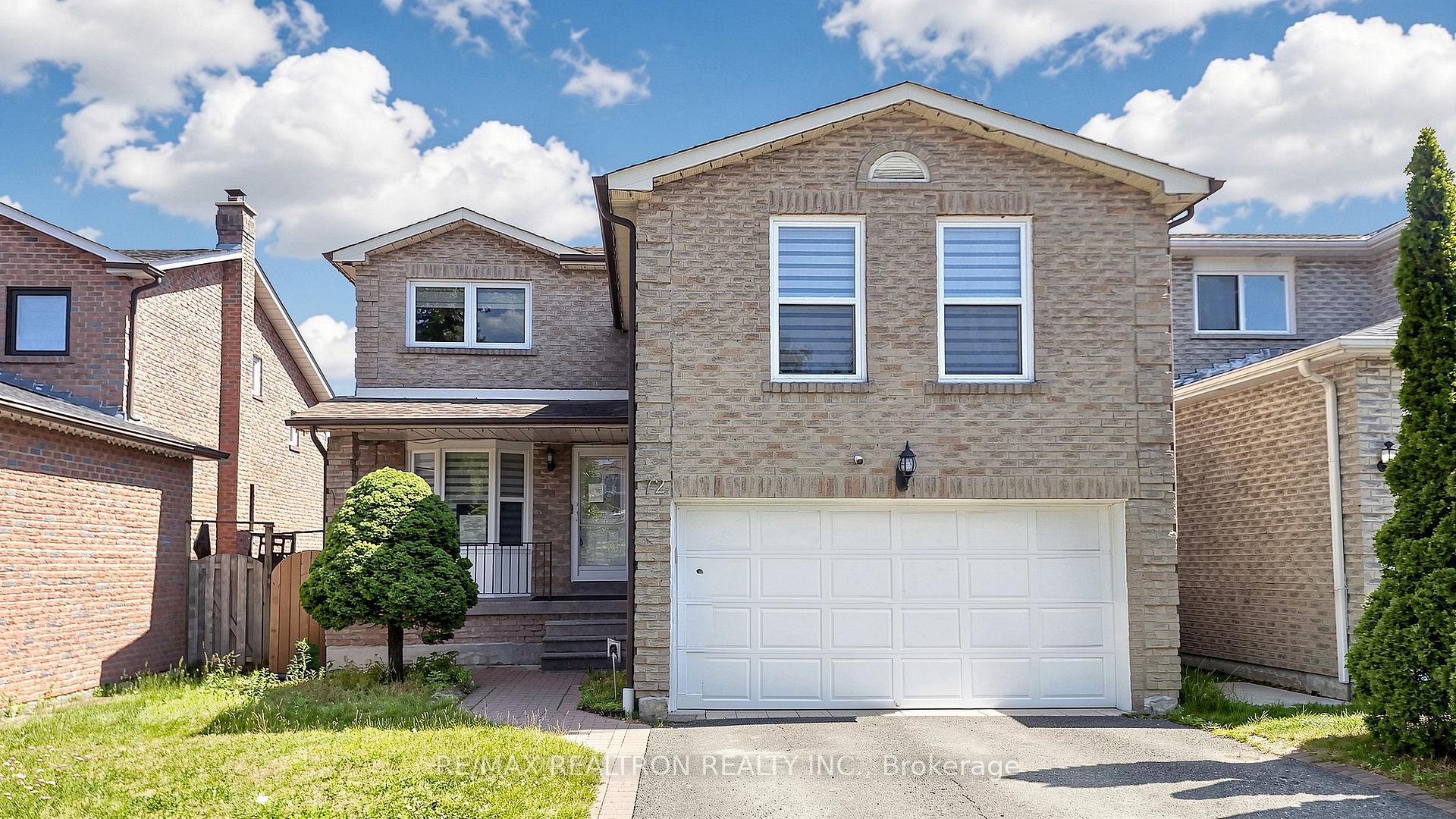 Photo 3 of 72 Halfmoon Square, Scarborough, Highland Creek — HOMEH