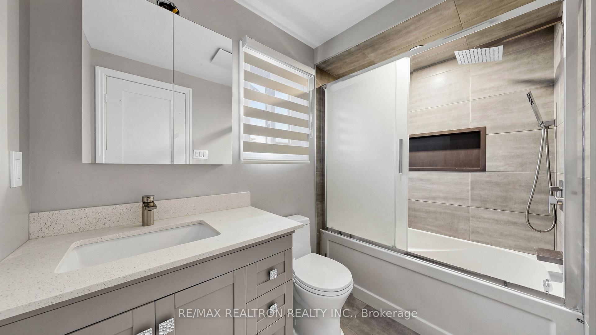 Photo 33 of 72 Halfmoon Square, Scarborough, Highland Creek — HOMEH
