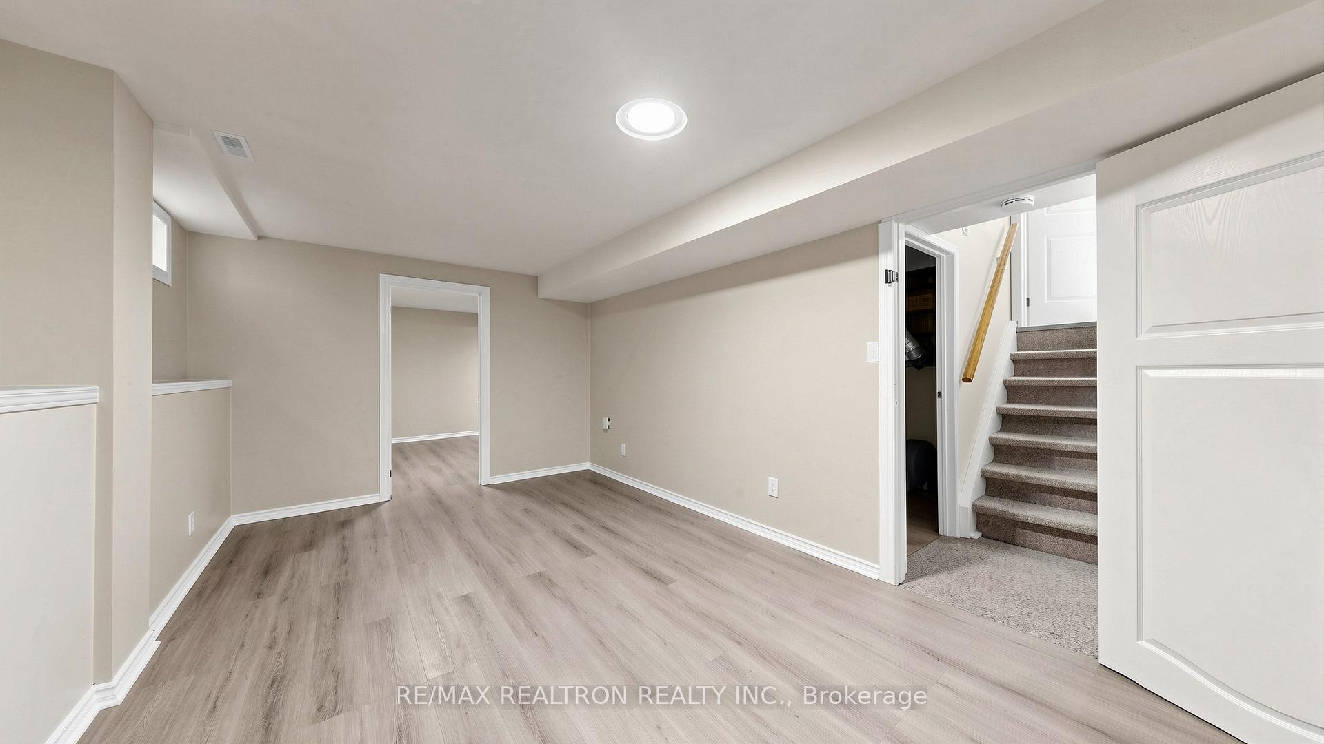 Photo 36 of 72 Halfmoon Square, Scarborough, Highland Creek — HOMEH