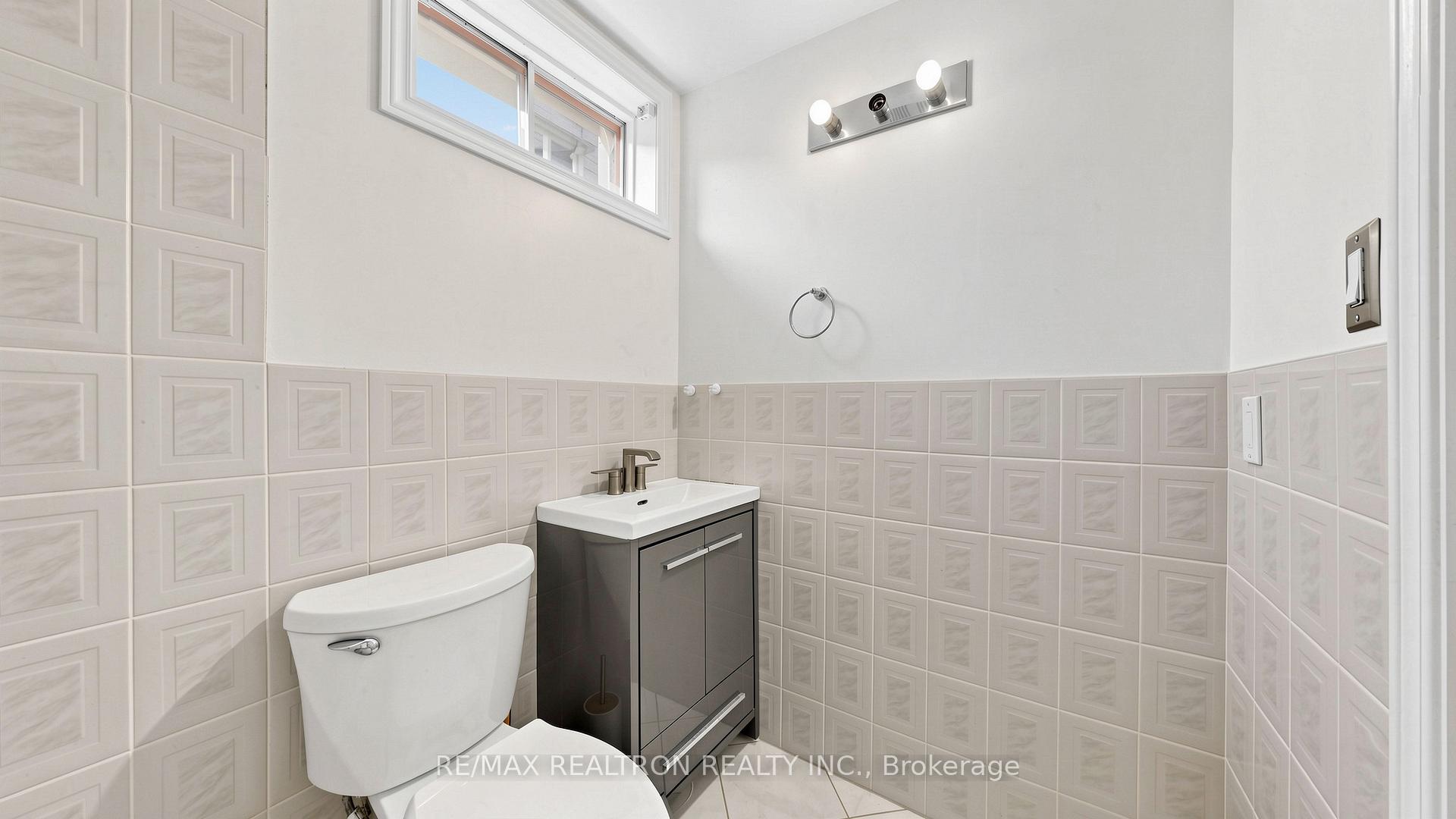 Photo 43 of 72 Halfmoon Square, Scarborough, Highland Creek — HOMEH