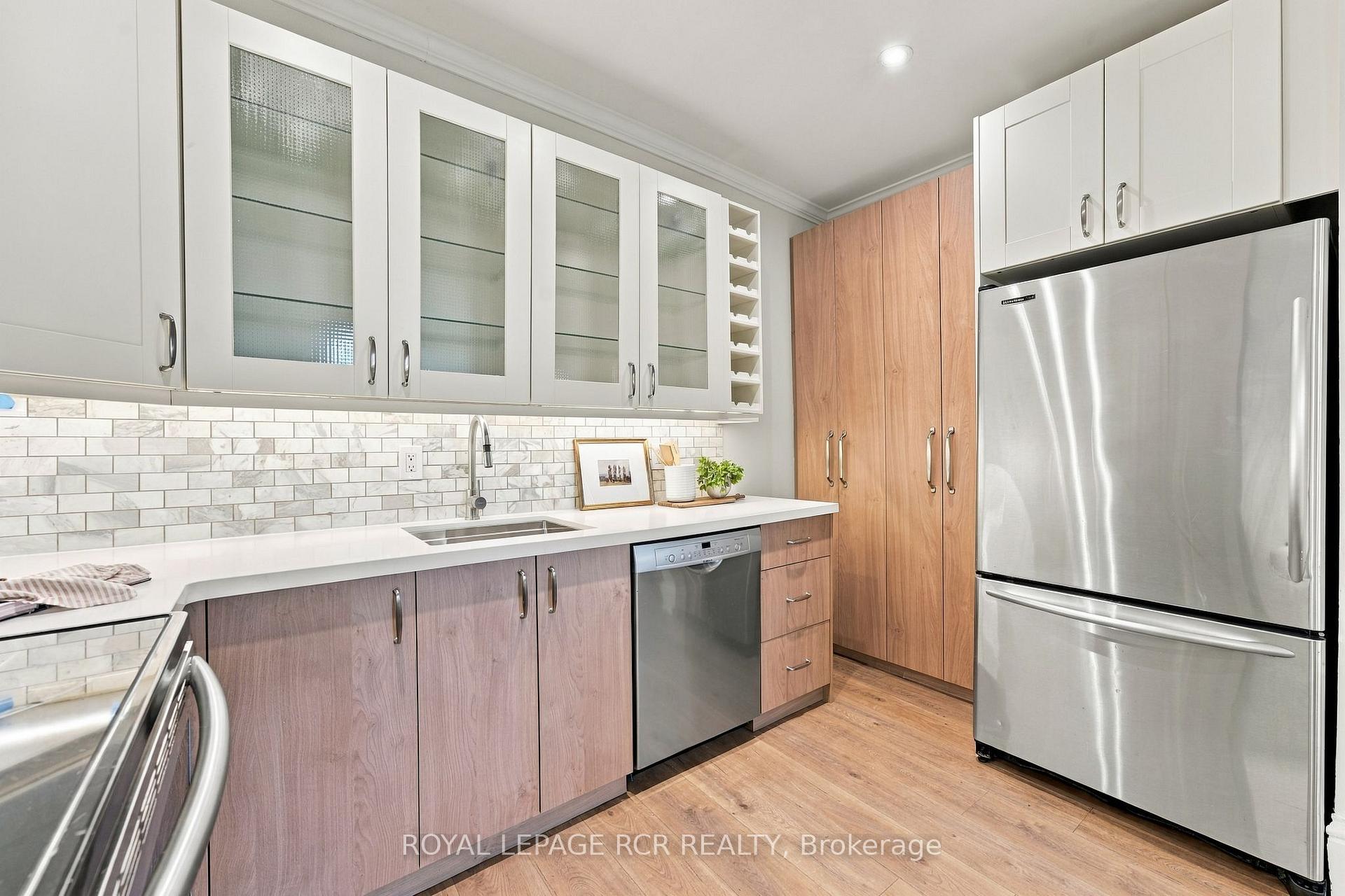 Photo 14 of 35 Metcalfe Street, Aurora, Aurora Village — HOMEH