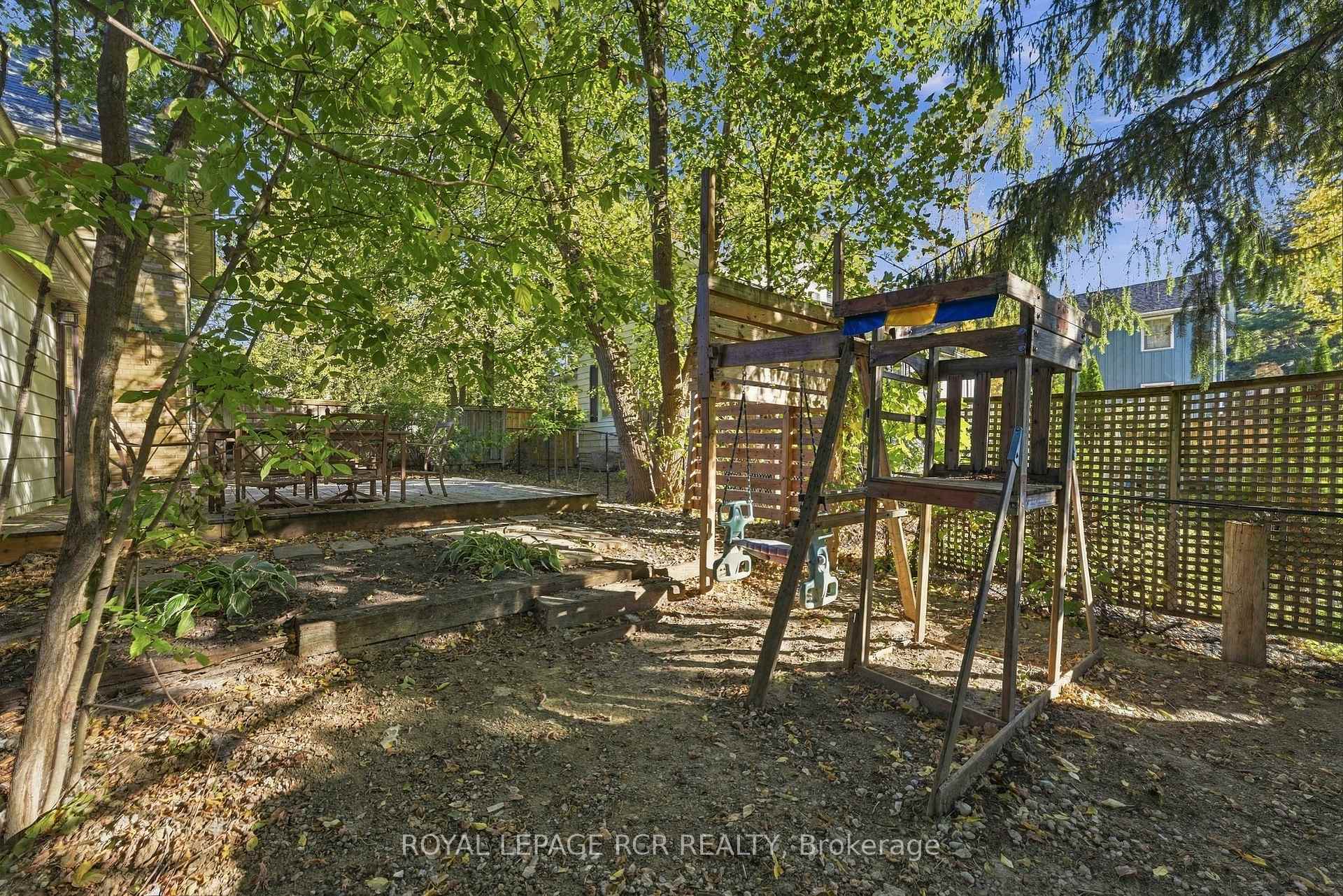 Photo 31 of 35 Metcalfe Street, Aurora, Aurora Village — HOMEH
