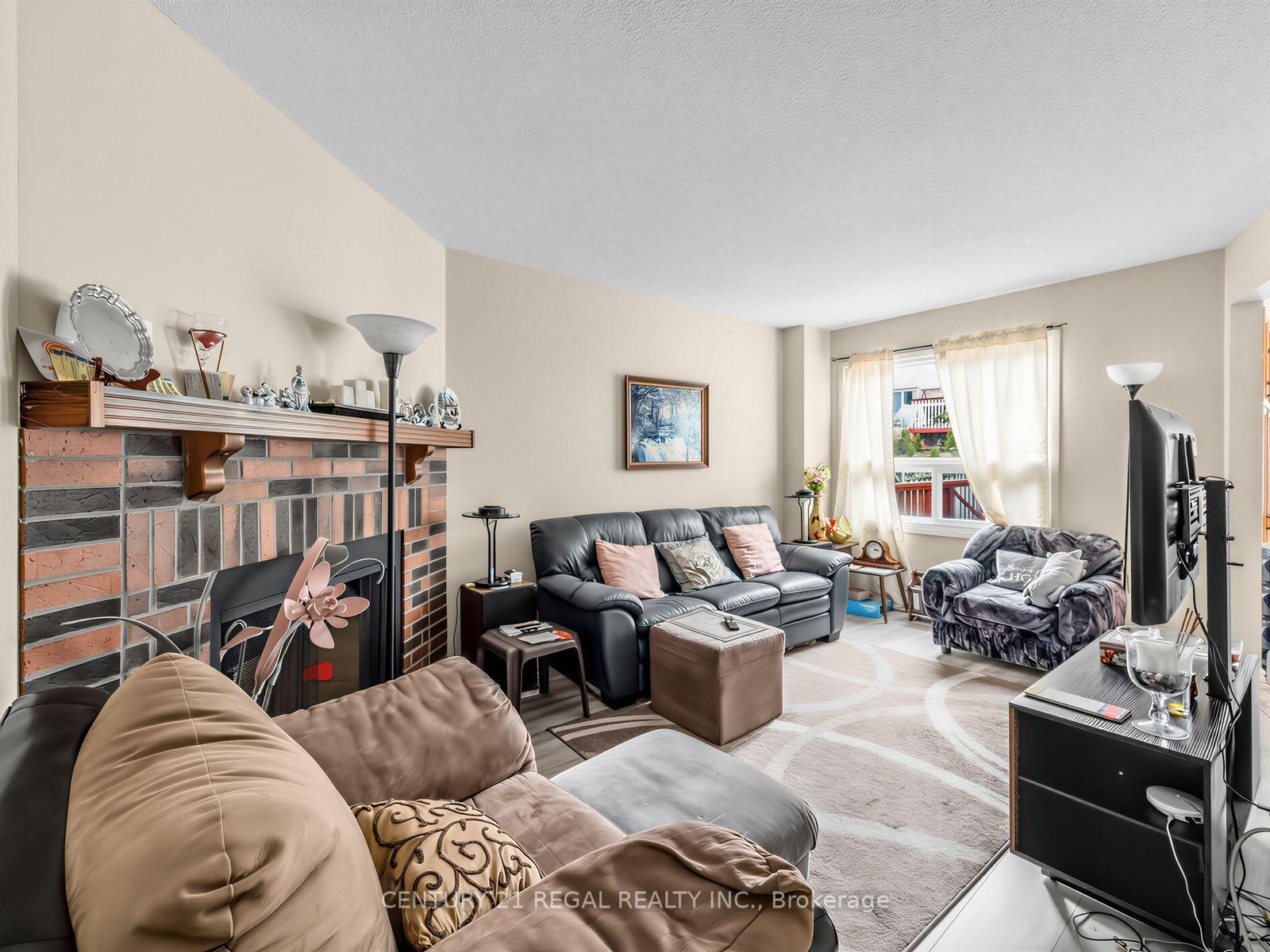 Photo 7 of 41 Coe Drive, Ajax, Central — HOMEH