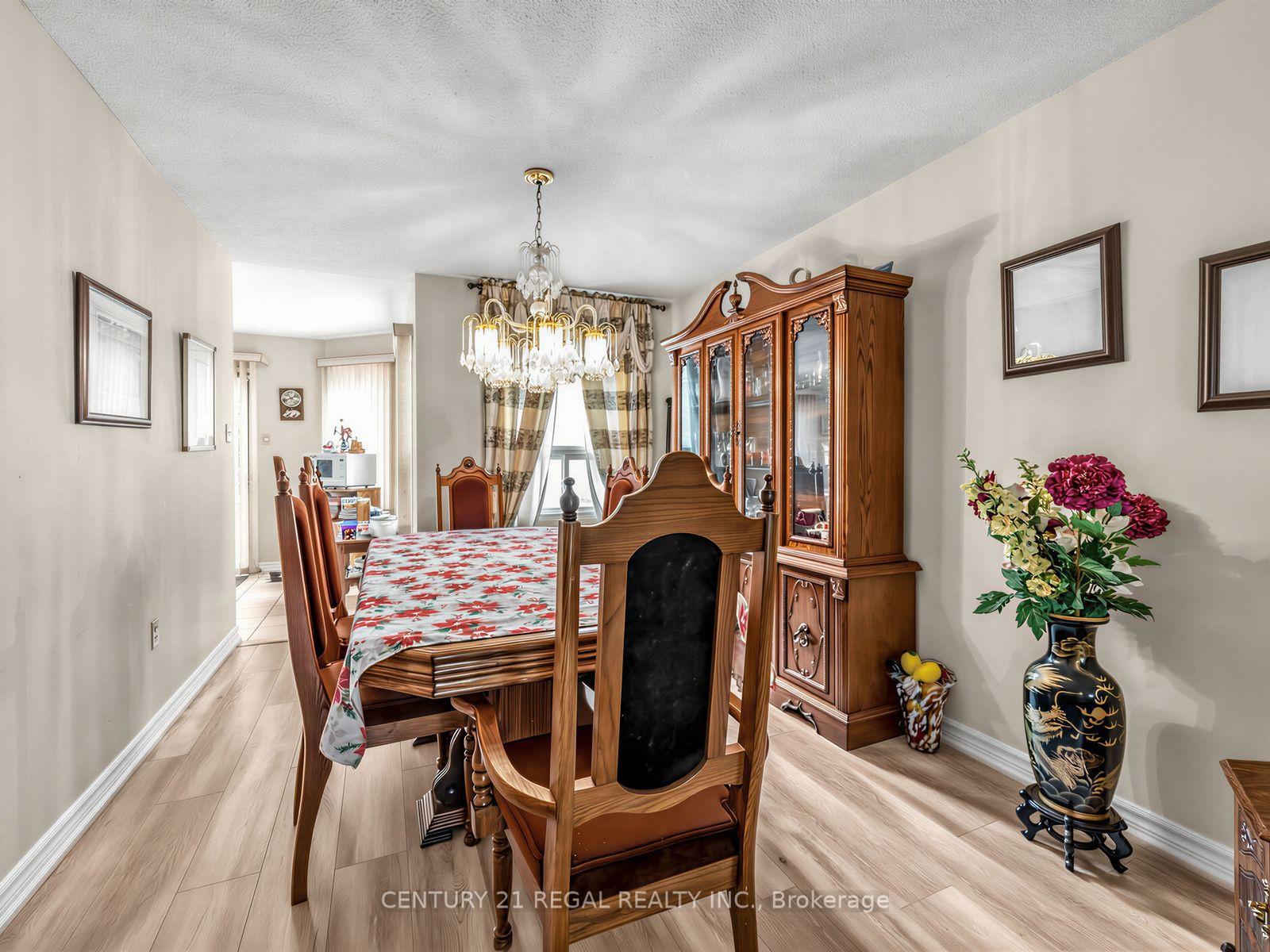 Photo 14 of 41 Coe Drive, Ajax, Central — HOMEH