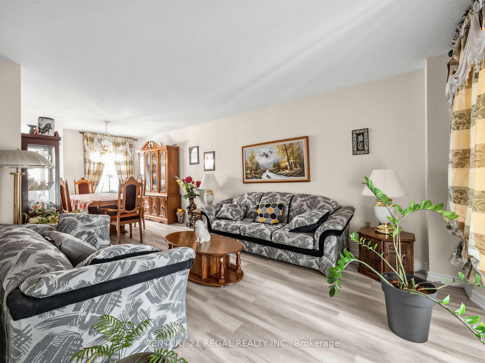 Photo 17 of 41 Coe Drive, Ajax, Central — HOMEH