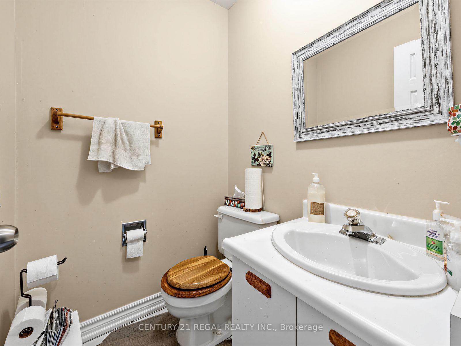 Photo 30 of 41 Coe Drive, Ajax, Central — HOMEH