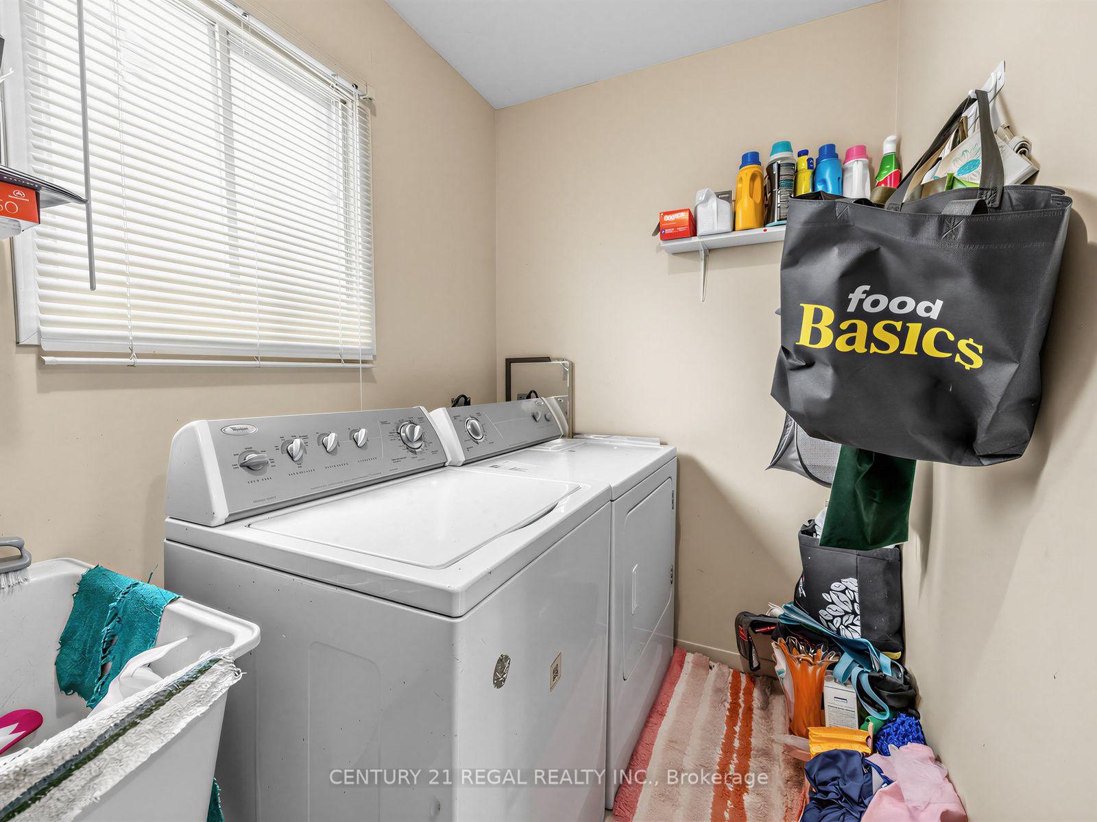 Photo 31 of 41 Coe Drive, Ajax, Central — HOMEH