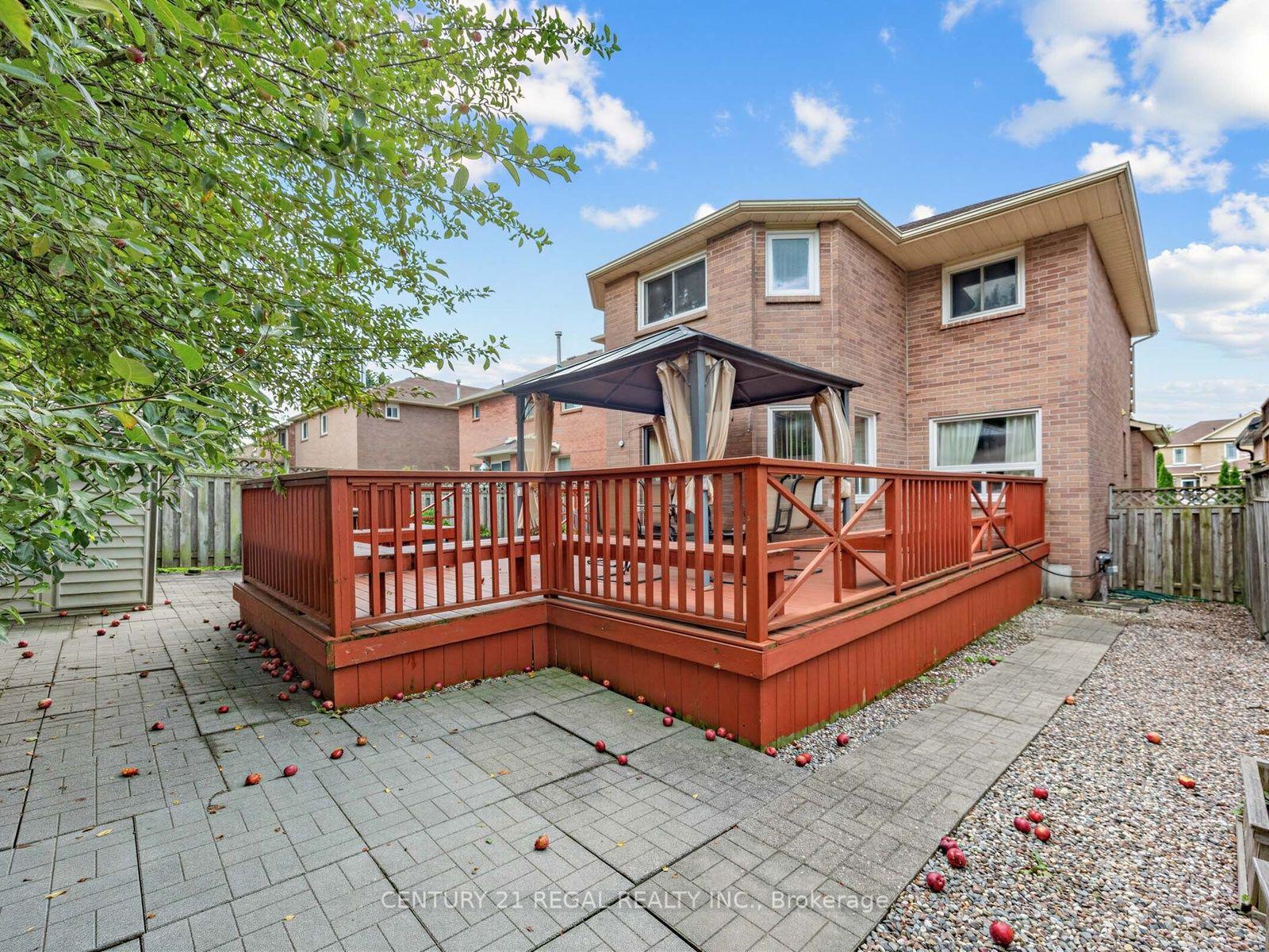 Photo 34 of 41 Coe Drive, Ajax, Central — HOMEH