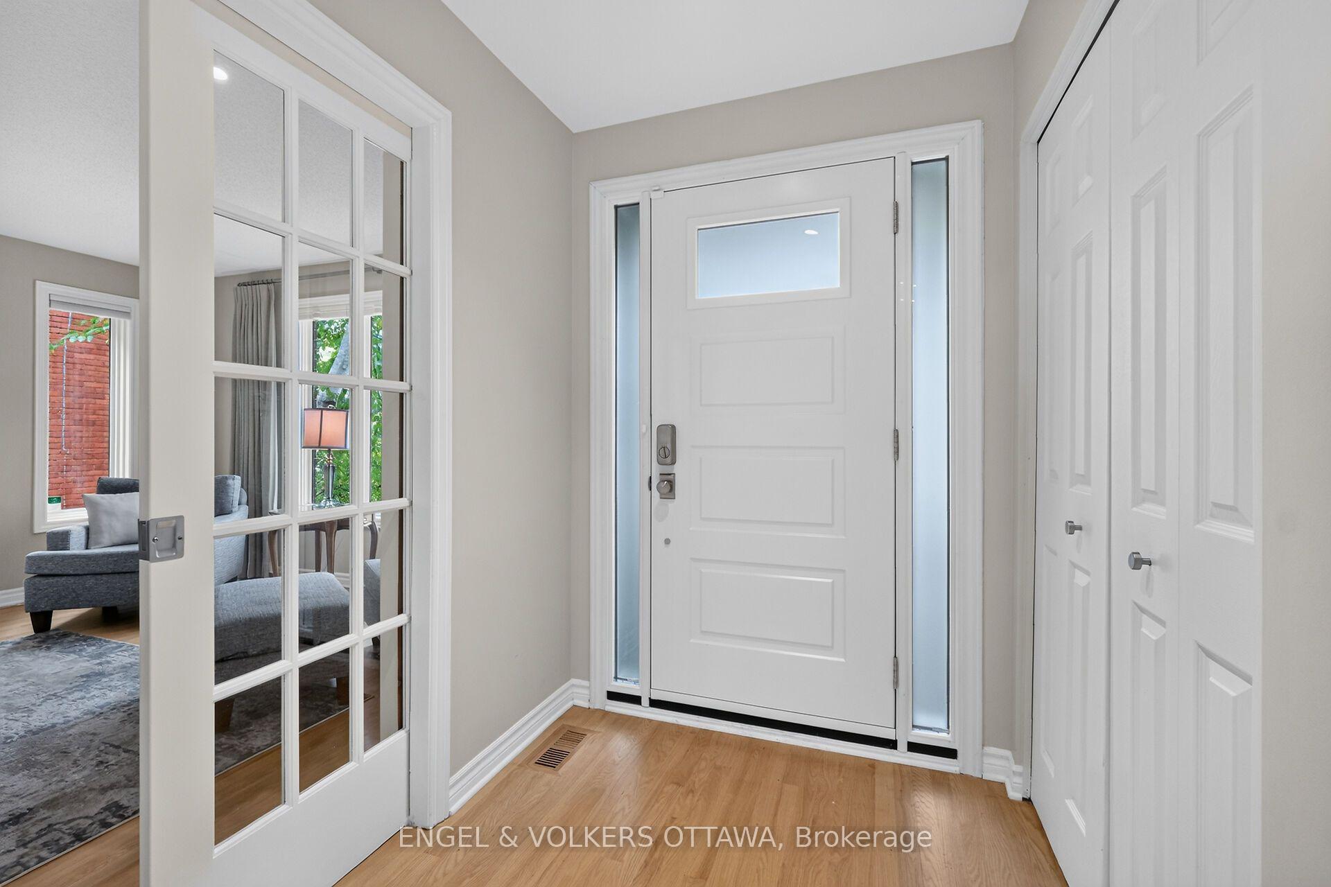 Photo 5 of 628 Byron Avenue, Ottawa, McKellar/Highland — HOMEH