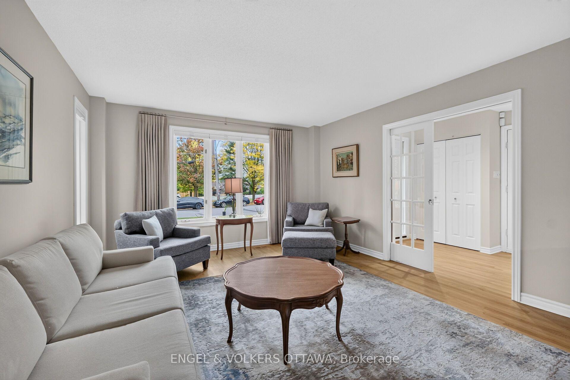 Photo 10 of 628 Byron Avenue, Ottawa, McKellar/Highland — HOMEH