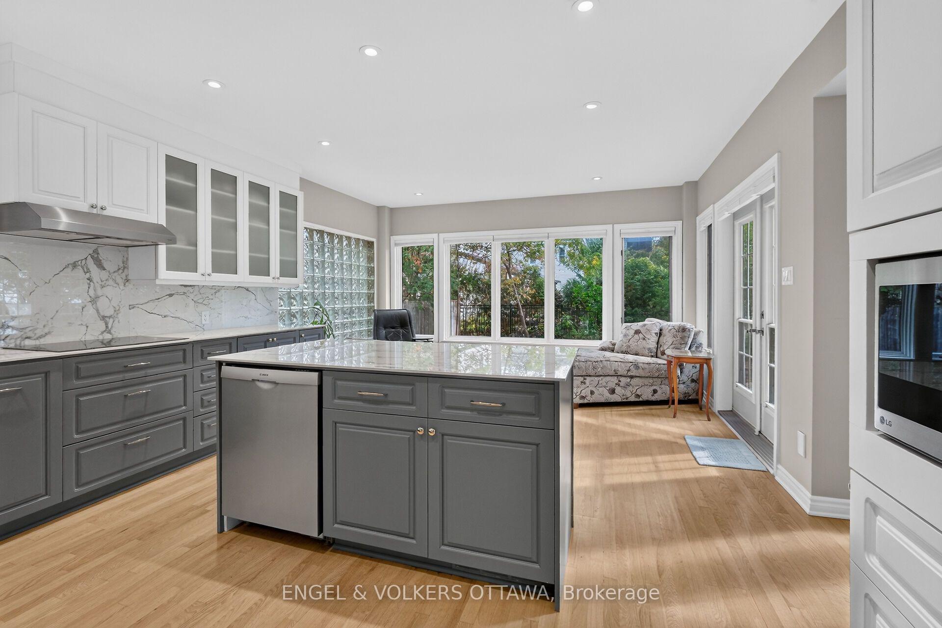 Photo 13 of 628 Byron Avenue, Ottawa, McKellar/Highland — HOMEH