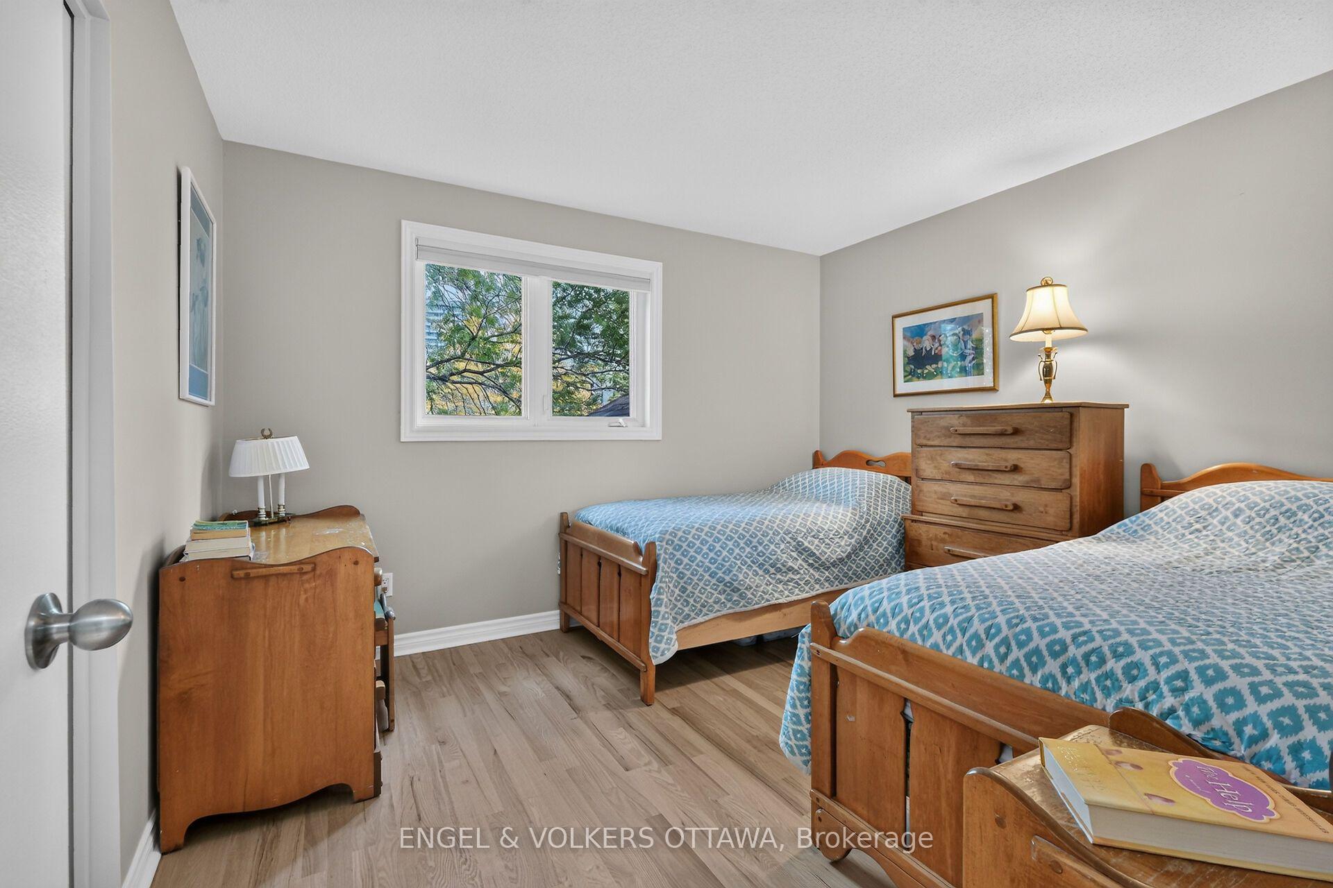 Photo 31 of 628 Byron Avenue, Ottawa, McKellar/Highland — HOMEH