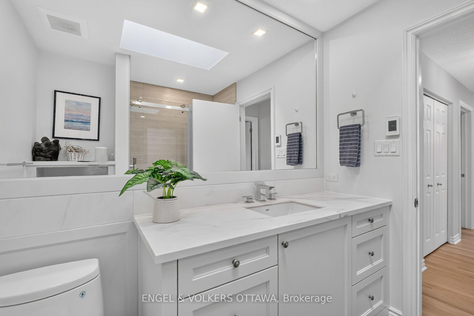 Photo 34 of 628 Byron Avenue, Ottawa, McKellar/Highland — HOMEH