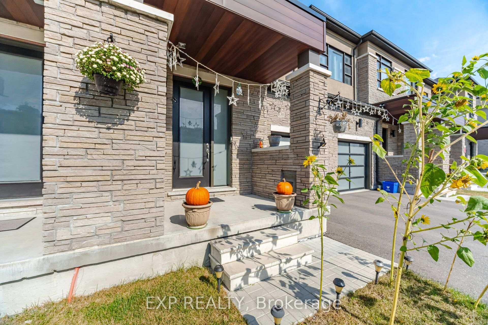 Photo 5 of 130 Ogston Crescent, Whitby, Rural Whitby — HOMEH