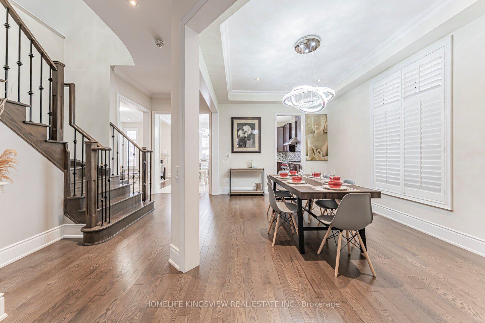 Photo 9 of 61 Ross Vennare Crescent, Vaughan, Kleinburg — HOMEH