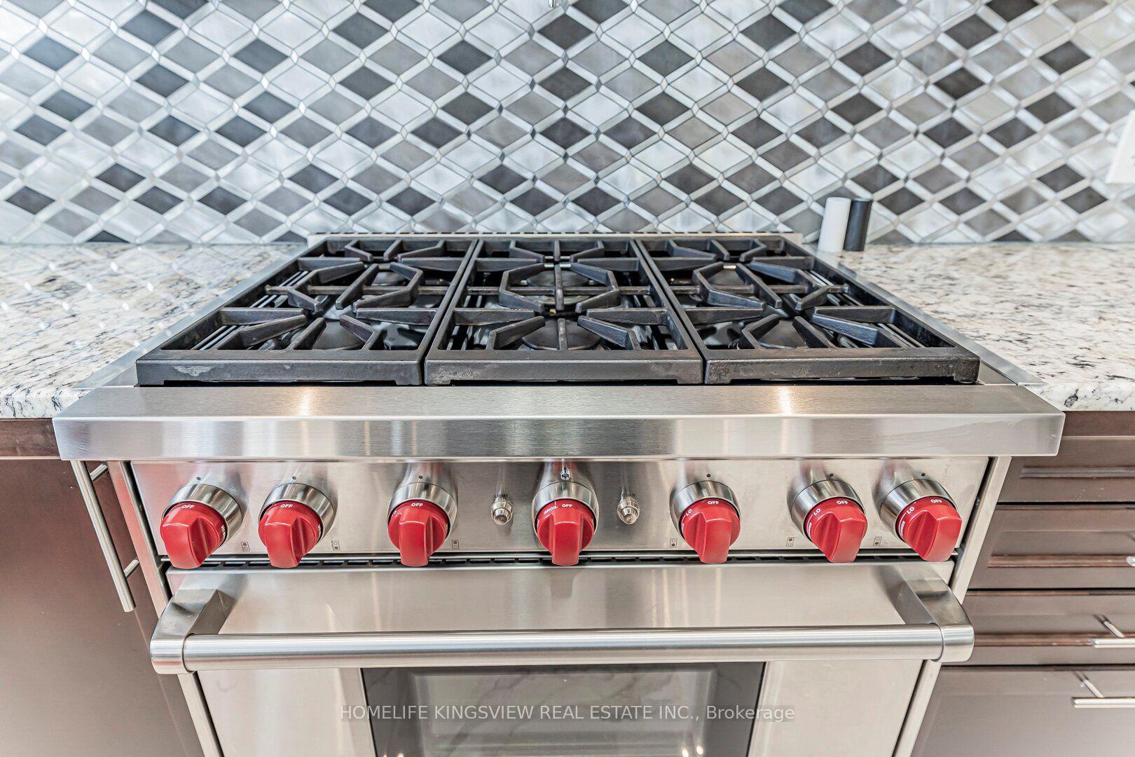 Photo 20 of 61 Ross Vennare Crescent, Vaughan, Kleinburg — HOMEH