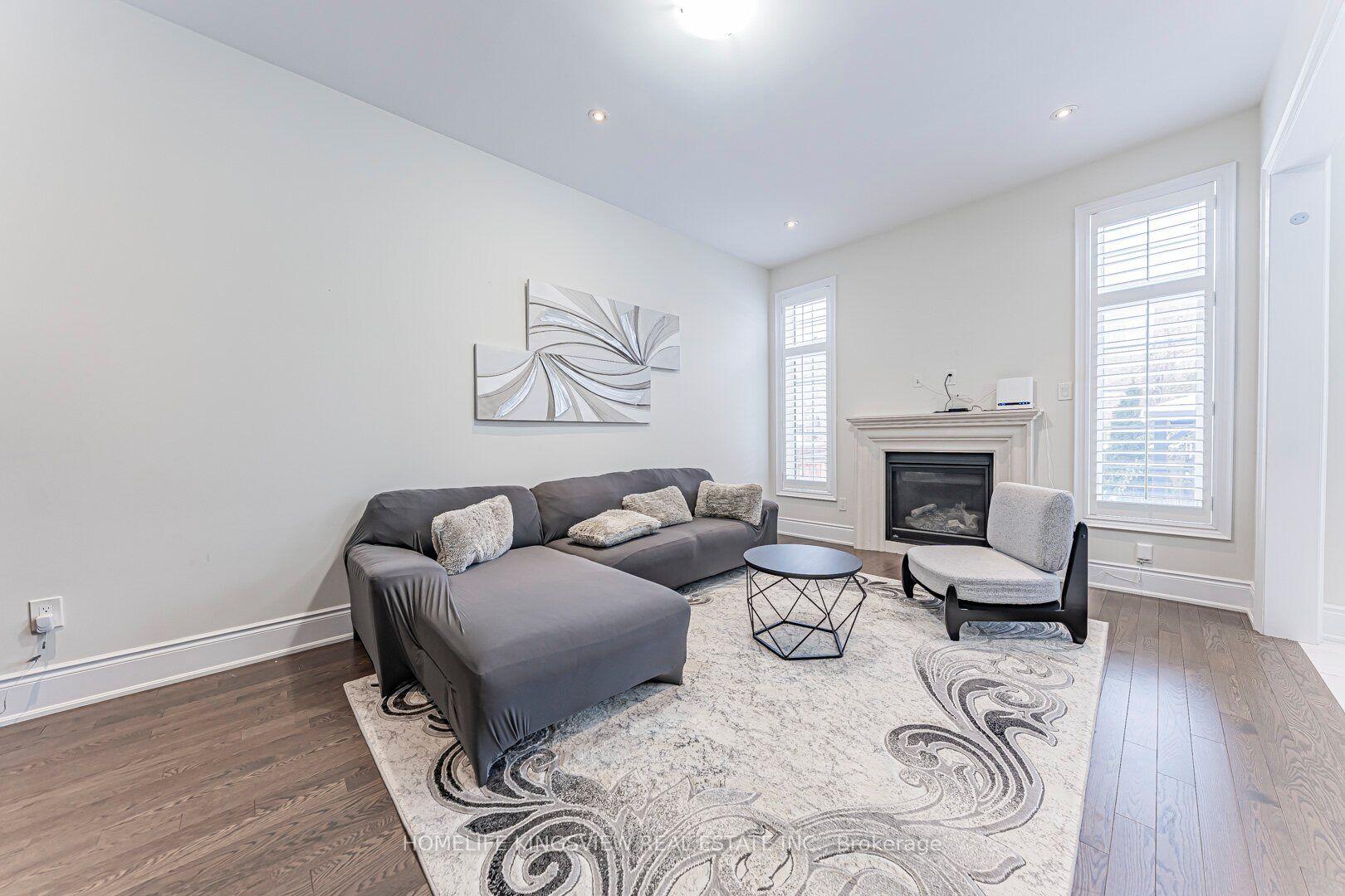 Photo 22 of 61 Ross Vennare Crescent, Vaughan, Kleinburg — HOMEH