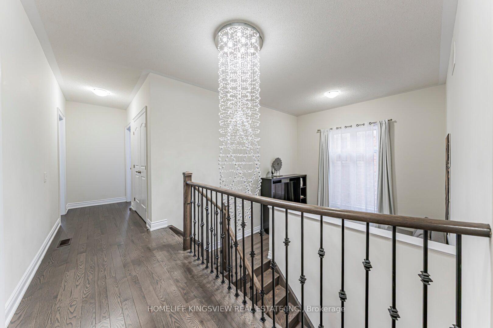 Photo 26 of 61 Ross Vennare Crescent, Vaughan, Kleinburg — HOMEH