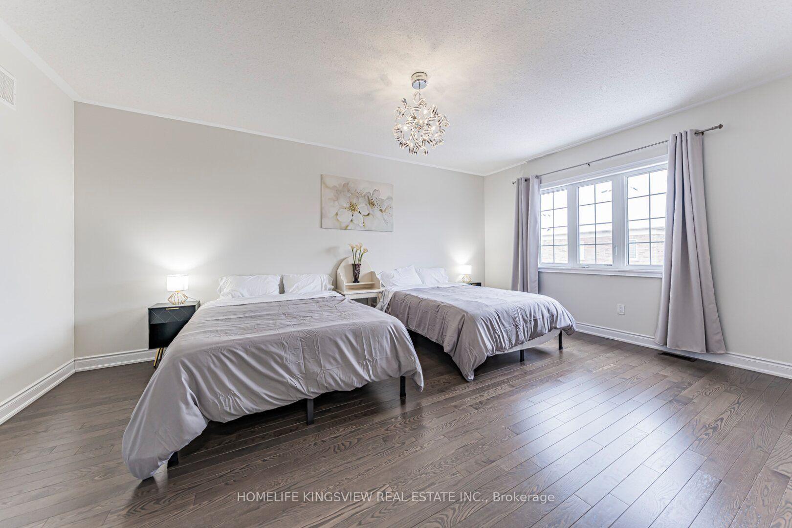 Photo 30 of 61 Ross Vennare Crescent, Vaughan, Kleinburg — HOMEH