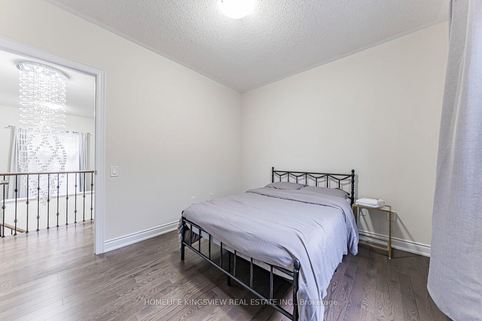 Photo 36 of 61 Ross Vennare Crescent, Vaughan, Kleinburg — HOMEH