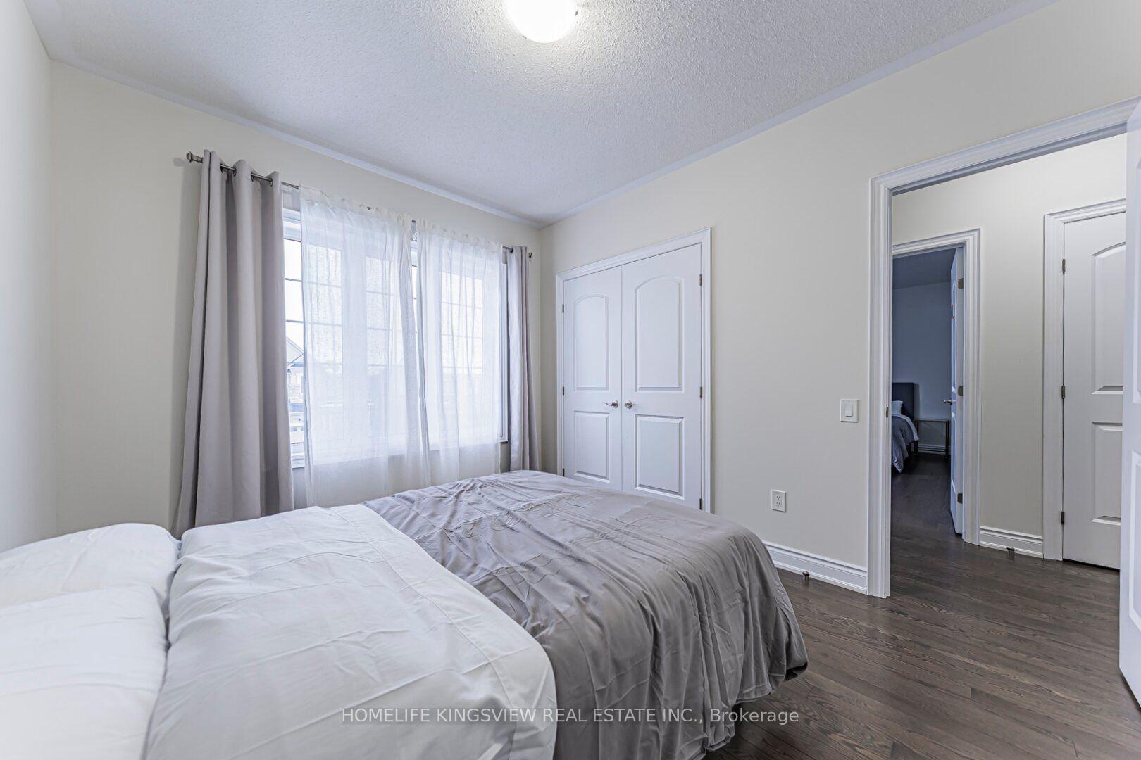 Photo 40 of 61 Ross Vennare Crescent, Vaughan, Kleinburg — HOMEH