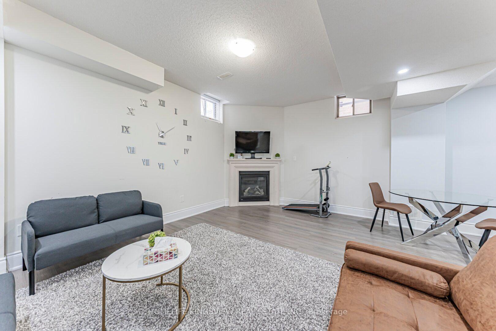 Photo 44 of 61 Ross Vennare Crescent, Vaughan, Kleinburg — HOMEH