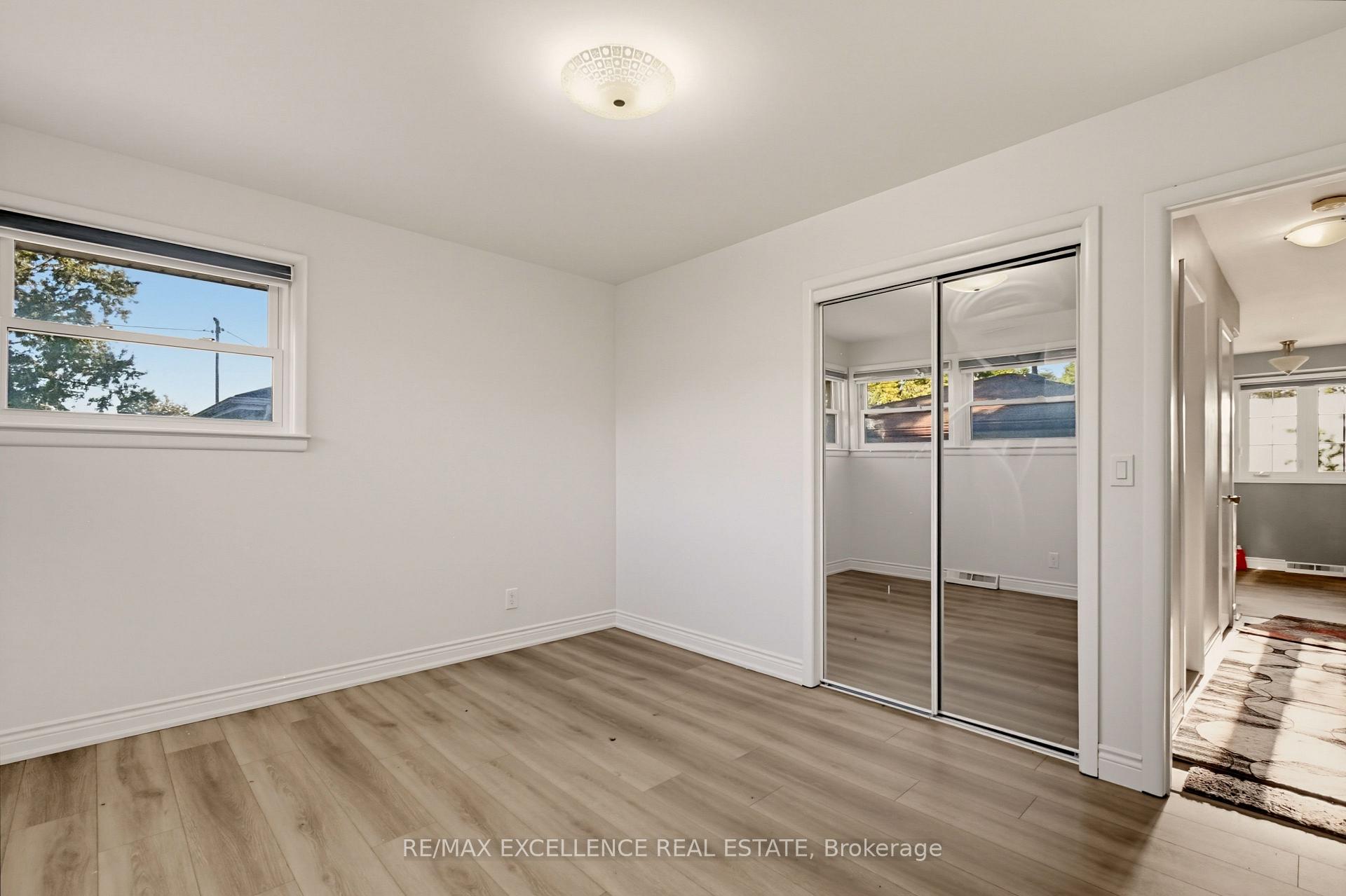 Photo 19 of 3040 Woodlawn Avenue, Windsor, Remington Park — HOMEH