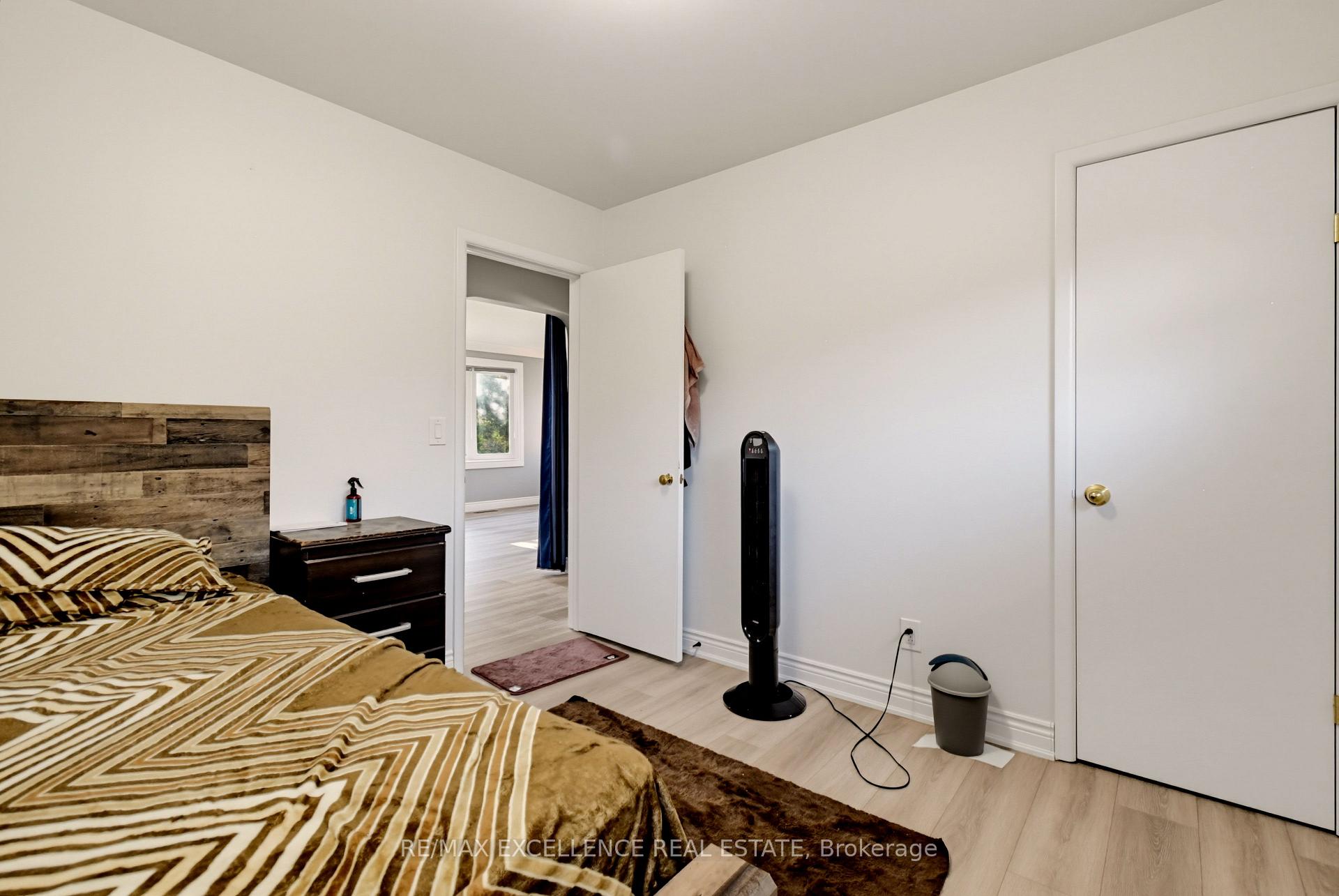 Photo 22 of 3040 Woodlawn Avenue, Windsor, Remington Park — HOMEH