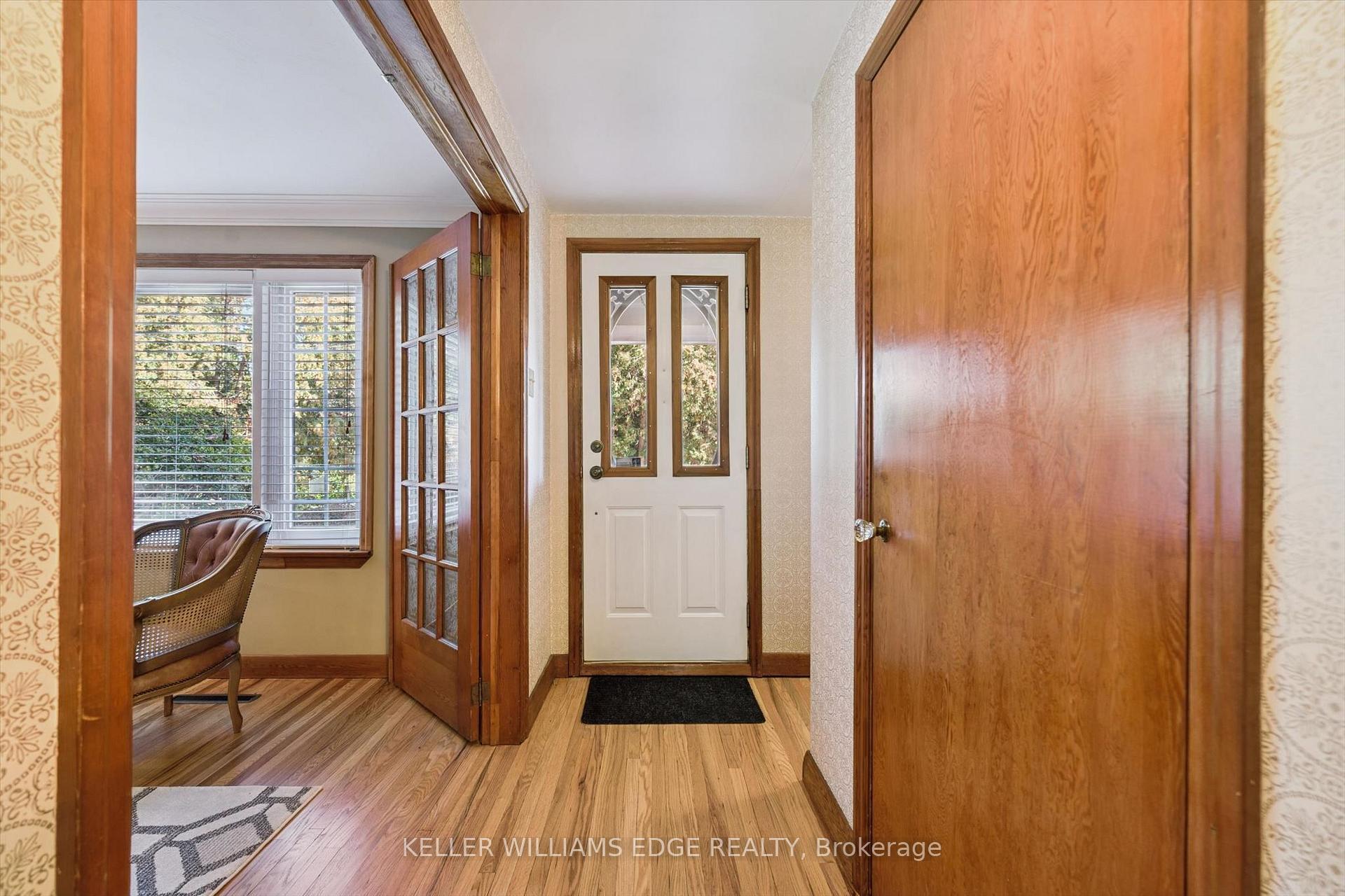 Photo 4 of 199 1/2 Dundas Lane, Cambridge, Alison — HOMEH