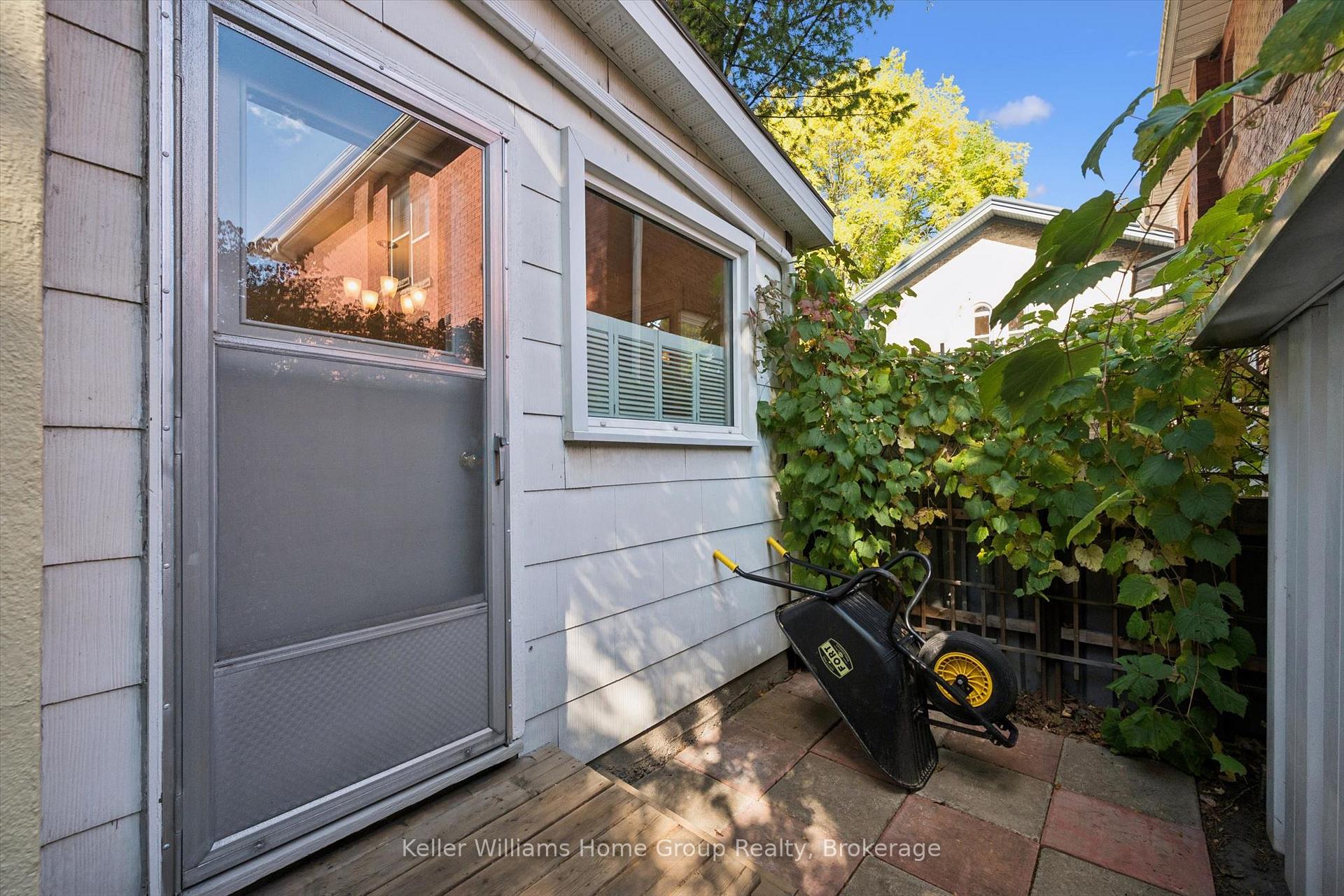 Photo 35 of 18 Aberdeen Street, Guelph, Downtown — HOMEH