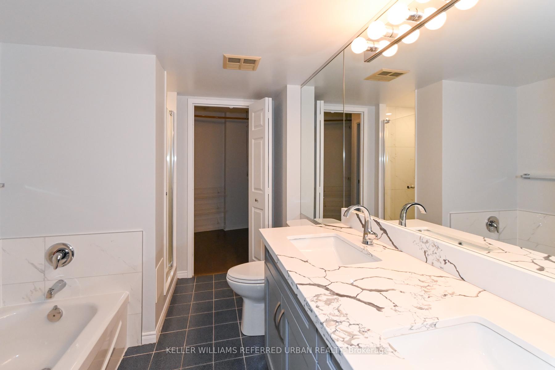 Photo 2 of Unit 1604, 25 The Esplanade, Toronto, Waterfront Communities — HOMEH