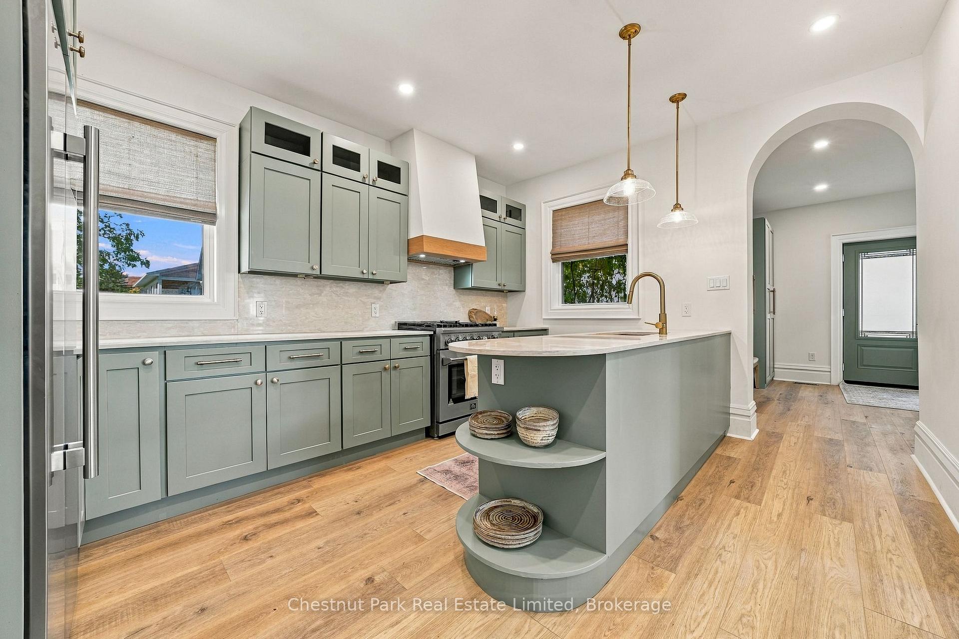 Photo 6 of 372 Main Street, Prince Edward County, Wellington Ward — HOMEH