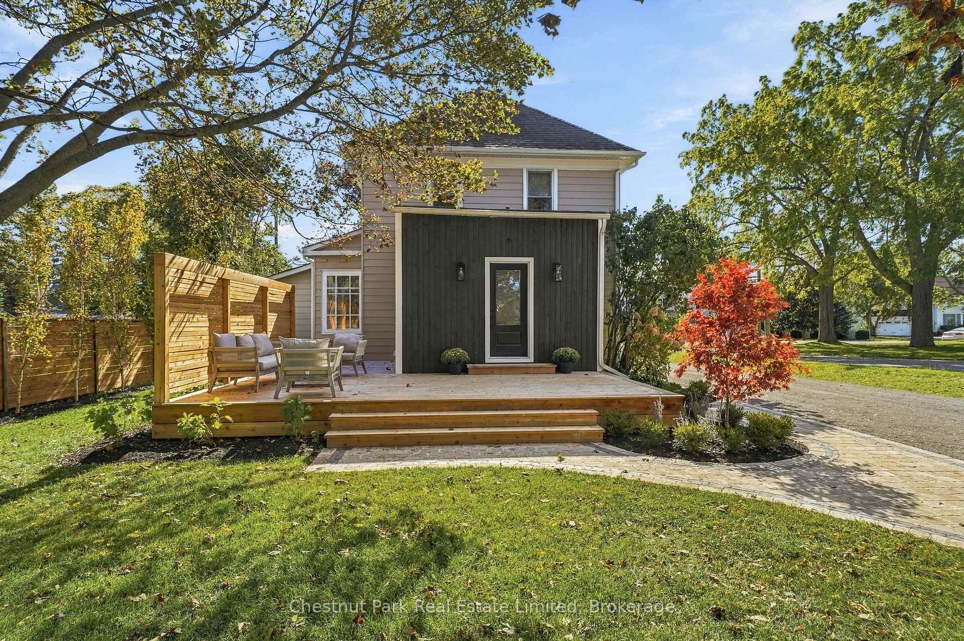 Photo 36 of 372 Main Street, Prince Edward County, Wellington Ward — HOMEH