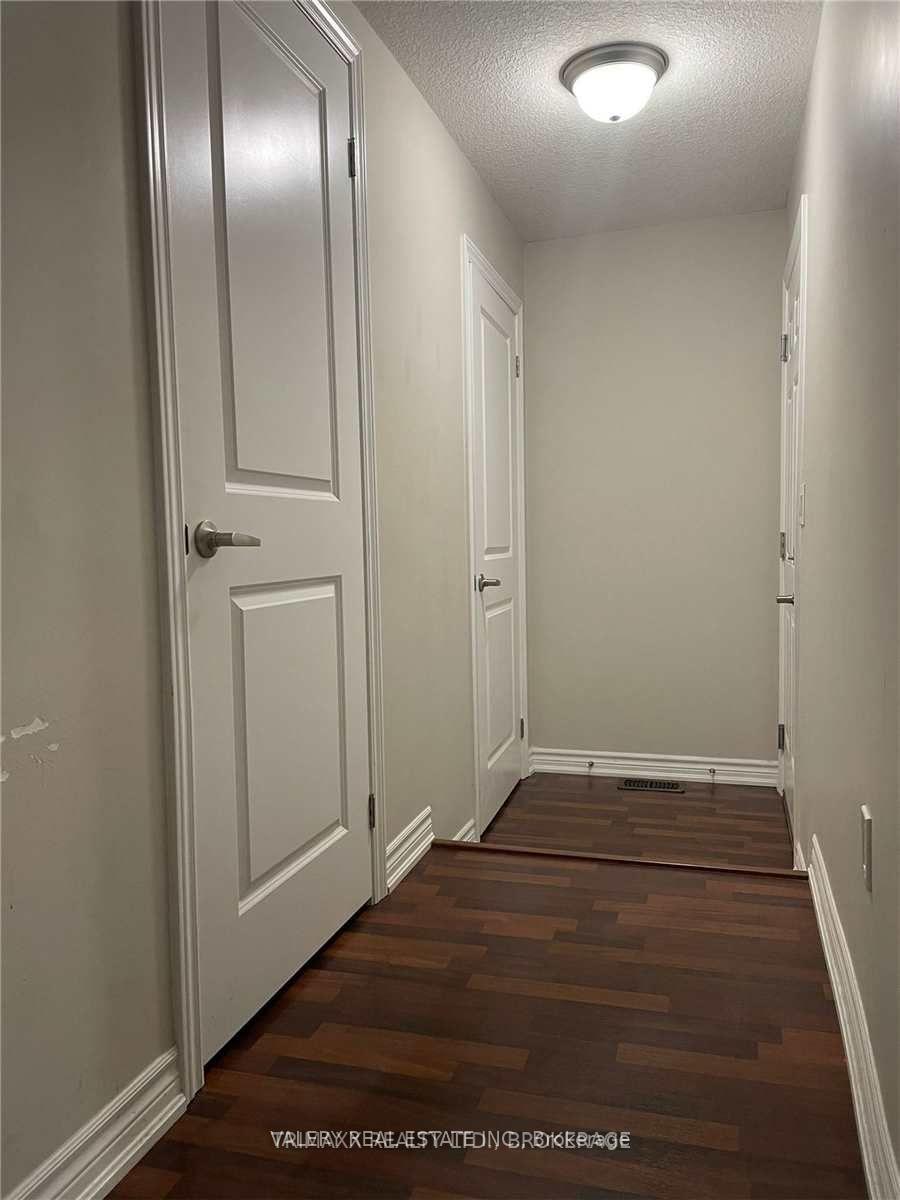 Photo 11 of Unit 4, 701 Homer Watson Boulevard, Kitchener, Country Hills East — HOMEH