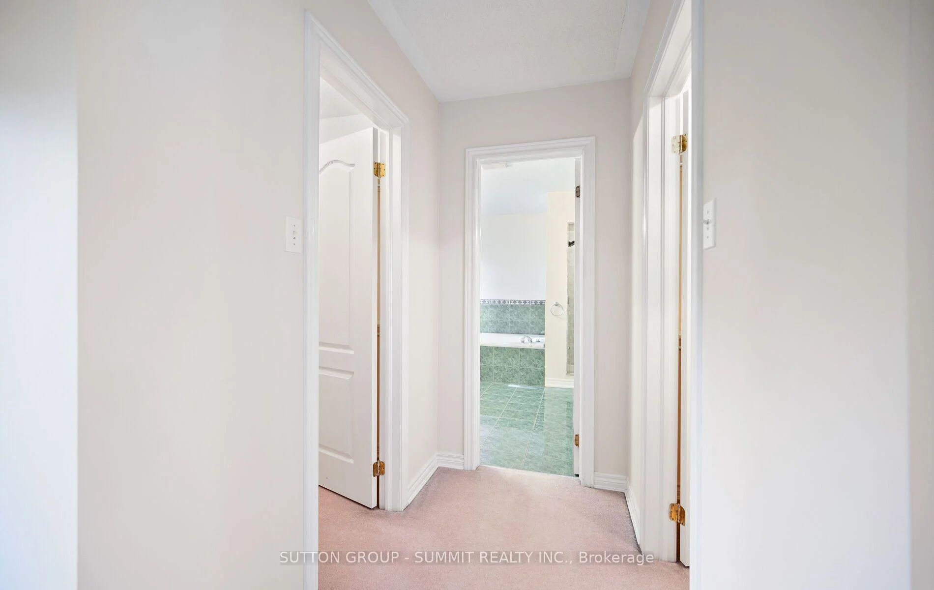 Photo 22 of 2947 Hammond Road, Mississauga, Sheridan — HOMEH