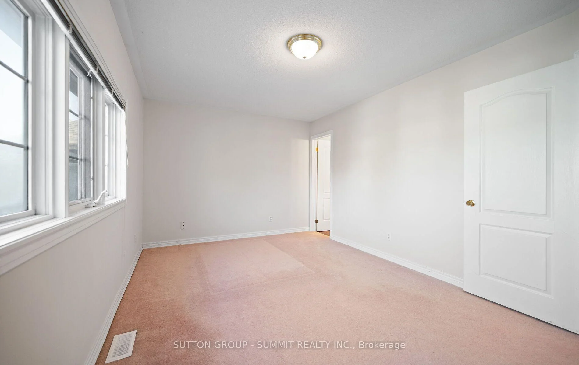 Photo 49 of 2947 Hammond Road, Mississauga, Sheridan — HOMEH