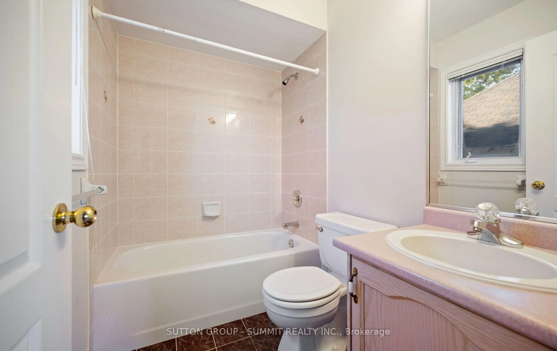 Photo 52 of 2947 Hammond Road, Mississauga, Sheridan — HOMEH