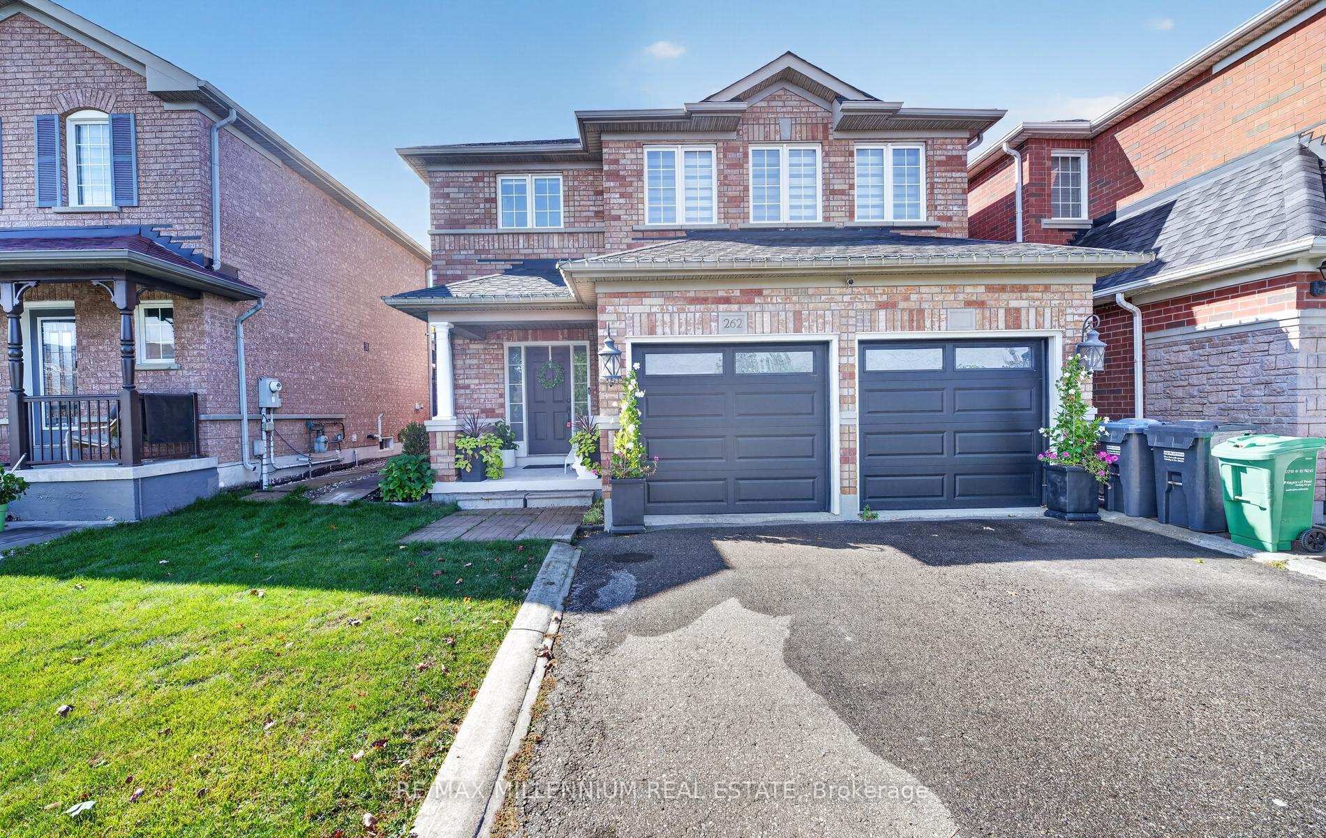 Photo 2 of 262 Brisdale Drive W, Brampton, Fletcher's Meadow — HOMEH