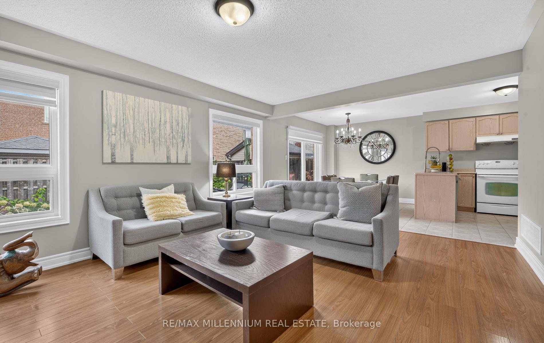 Photo 10 of 262 Brisdale Drive W, Brampton, Fletcher's Meadow — HOMEH