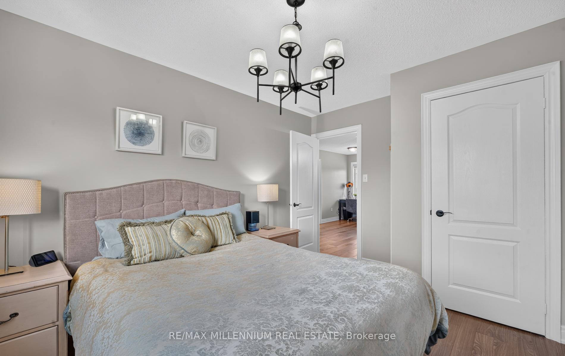 Photo 18 of 262 Brisdale Drive W, Brampton, Fletcher's Meadow — HOMEH
