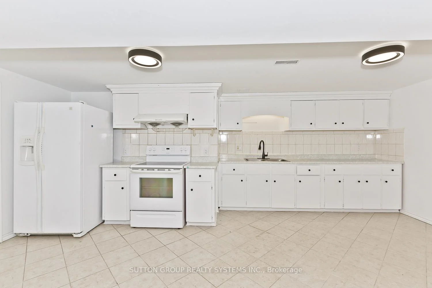 Photo 8 of Unit Main, 33 Crescentwood Drive, St. Catharines, Lakeport — HOMEH