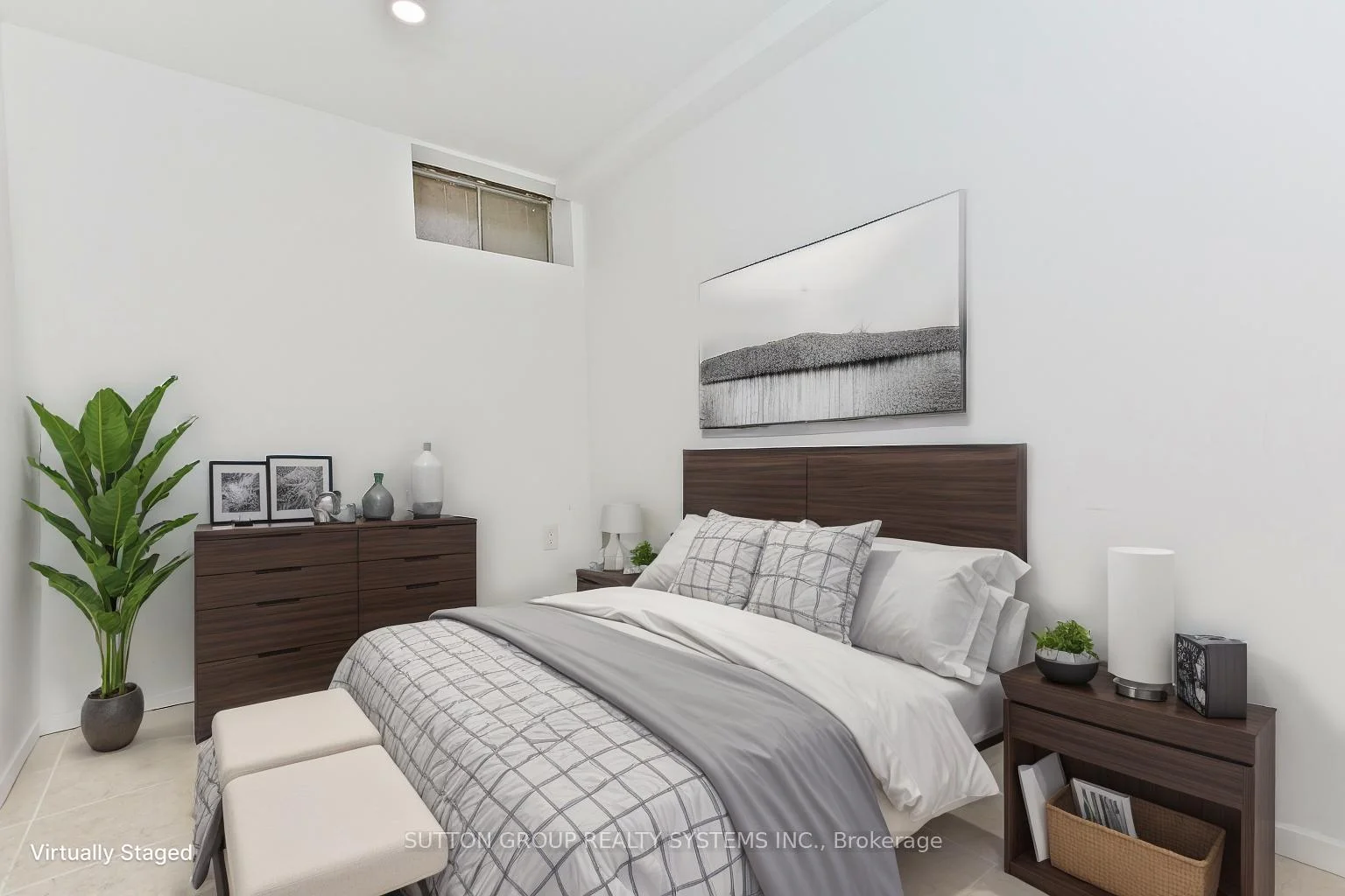 Photo 14 of Unit Main, 33 Crescentwood Drive, St. Catharines, Lakeport — HOMEH