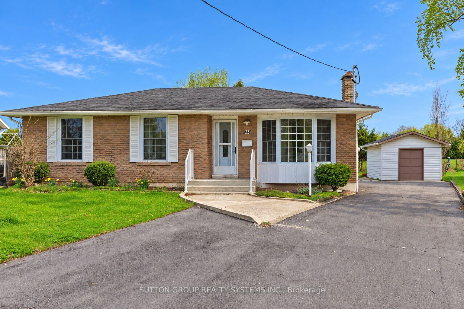 Photo of Unit Main, 33 Crescentwood Drive