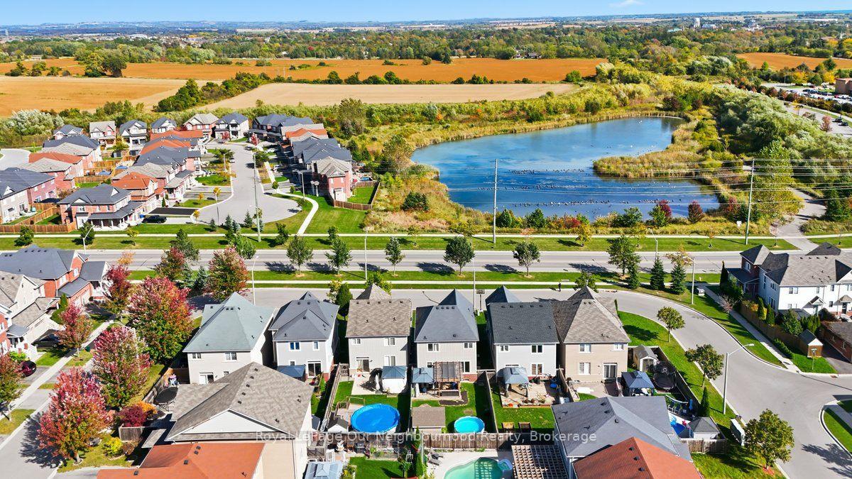 Photo 42 of 126 Ted Miller Crescent, Clarington, Bowmanville — HOMEH