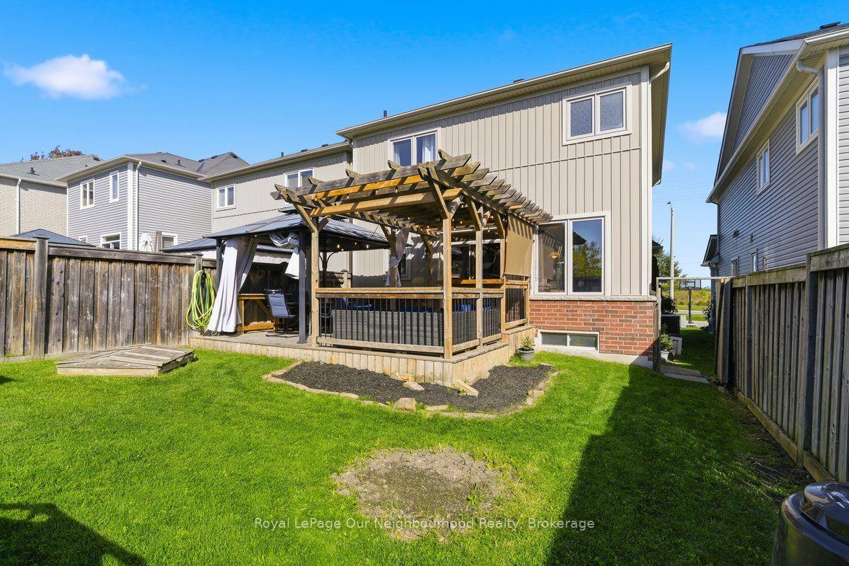 Photo 47 of 126 Ted Miller Crescent, Clarington, Bowmanville — HOMEH