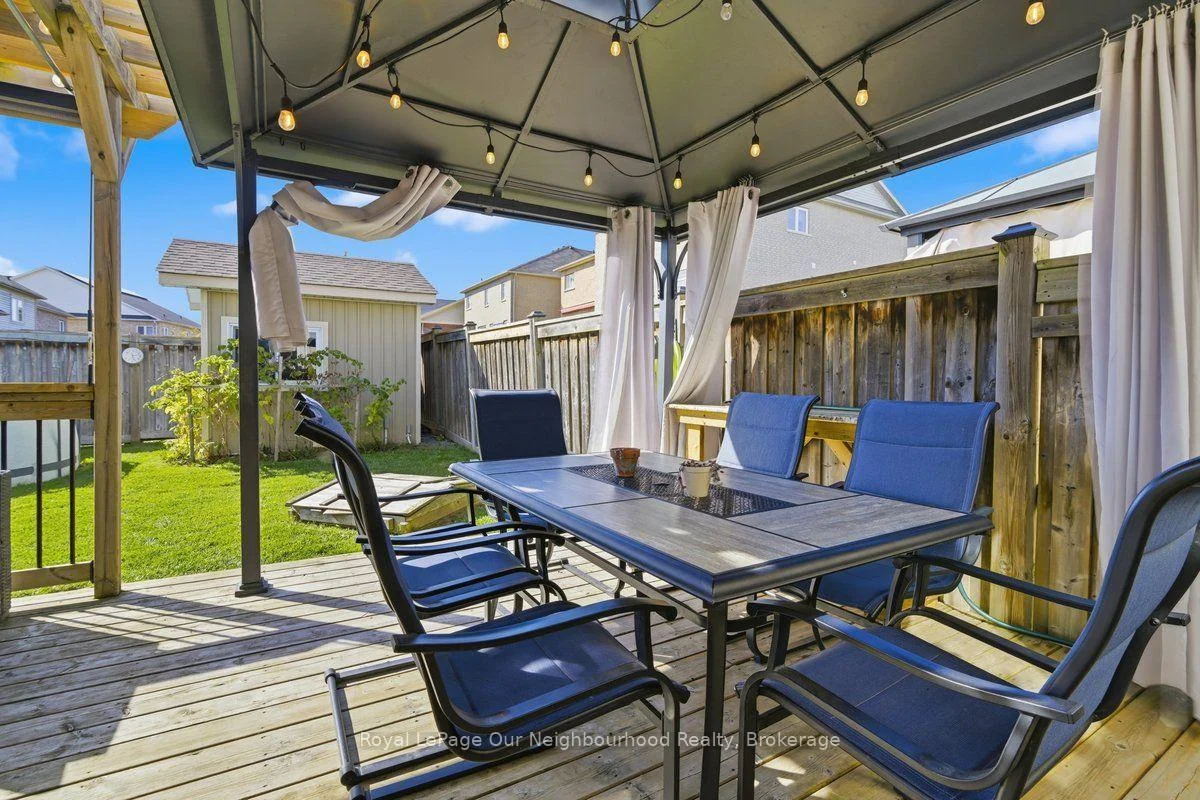 Photo 14 of 126 Ted Miller Crescent, Clarington, Bowmanville — HOMEH