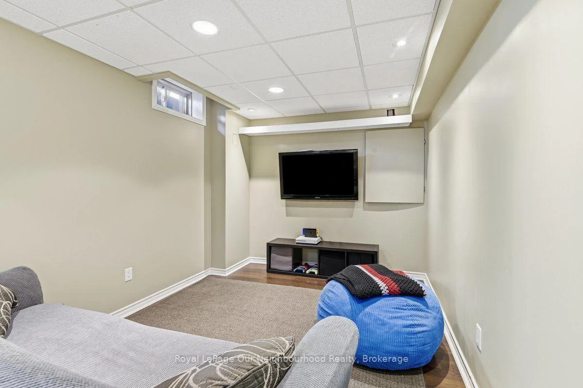 Photo 18 of 126 Ted Miller Crescent, Clarington, Bowmanville — HOMEH
